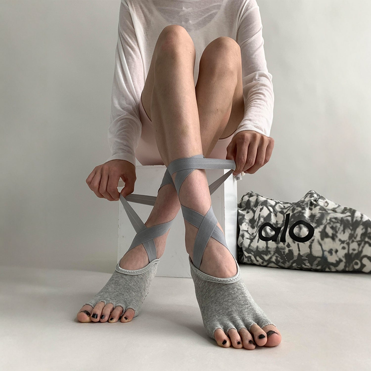 Miu Series Ballet Strap Pilates Socks | Open-Toe Five-Finger Non-Slip Yoga Socks